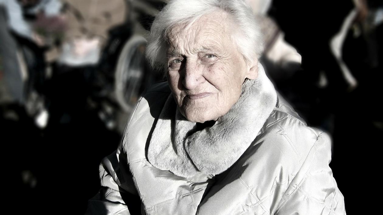 Spania investește în roboți sociali pentru a face față crizei îngrijirii persoanelor în vârstă, o problemă acută tot mai dificil de gestionat în contextul îmbătrânirii populației europene