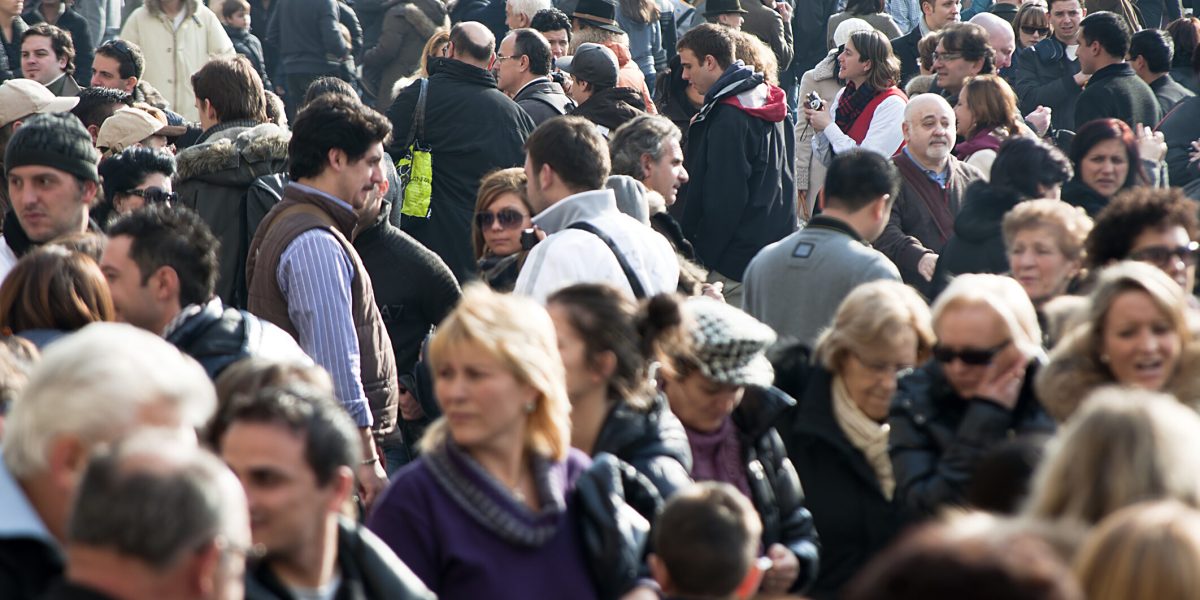 oameni-e1723462376557.jpg - StiriAlese