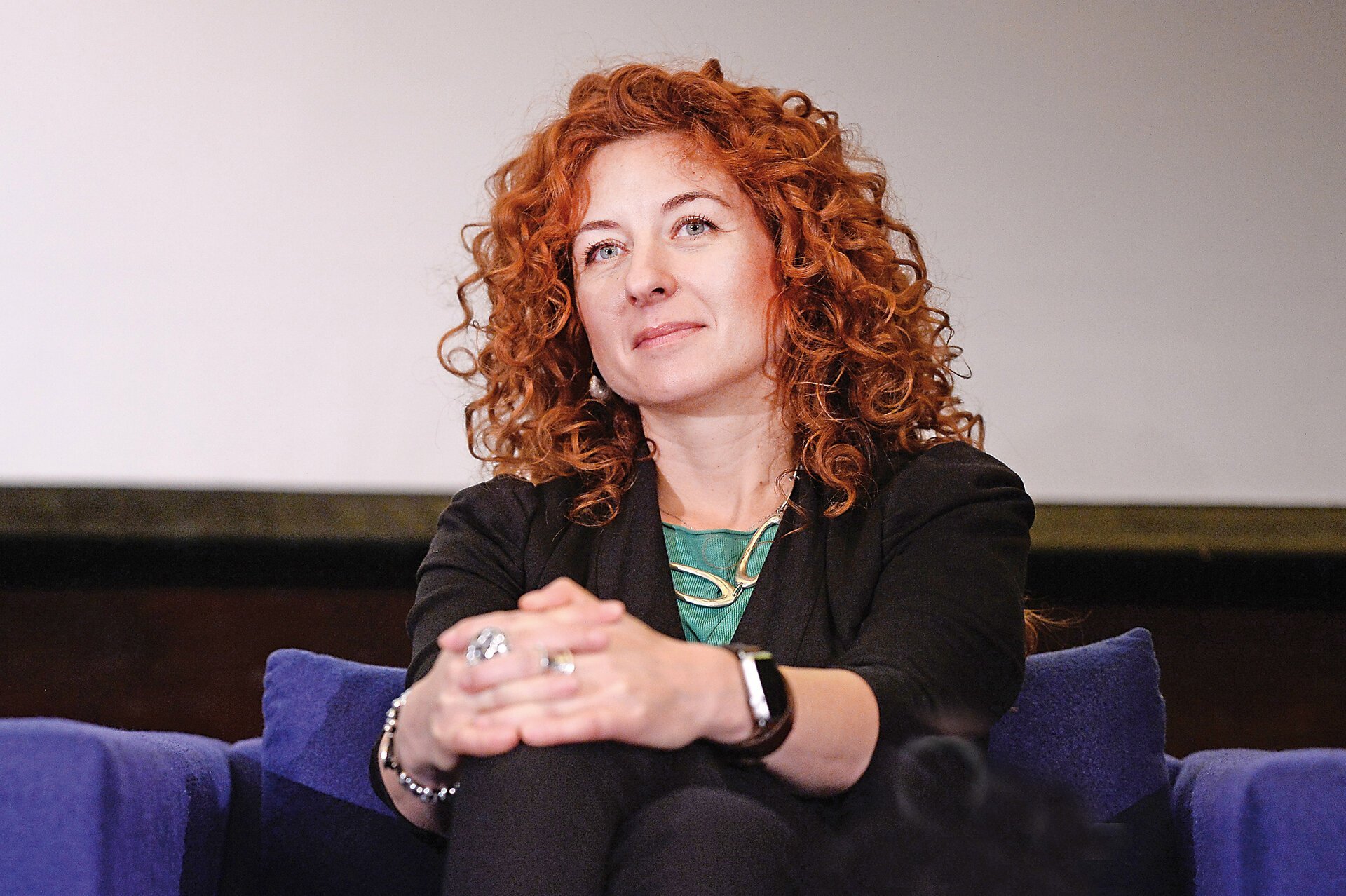 Criza angajărilor și salariilor: anul stagnării în economia românească Economia românească traversează o perioadă de încetinire profundă, marcata de stagnarea companiilor, lipsa majorărilor de salarii și dificultățile în recrutare