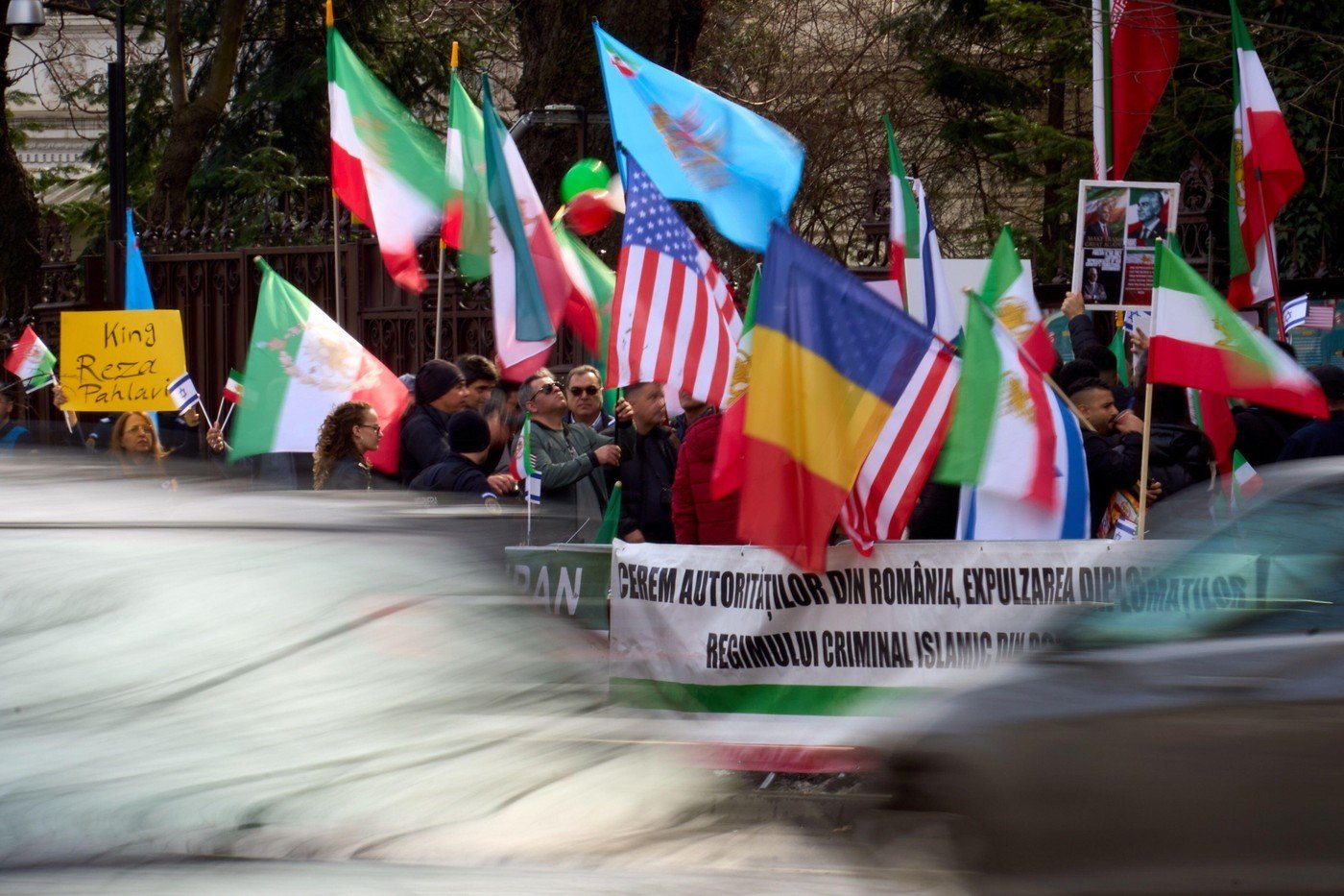 Conflictul din Orientul Mijlociu se extinde, iar România urmărește cu atenție evoluțiile Regiunea Orientului Mijlociu se află din nou în centrul atenției internaționale, după ce Iranul a lansat o serie de atacuri asupra unor obiective din mai multe state din zonă