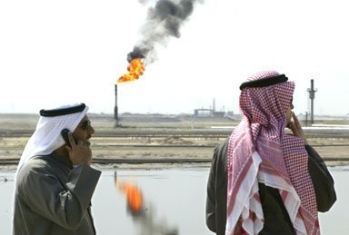 Prețurile petrolului ating nivele record, analiștii avertizând asupra riscurilor creșterii – Piața mondială a petrolului se află din nou în priză, incertitudinea generată de escaladarea conflictului între Statele Unite, Israel și Iran alimentează temeri privind perturbarea aprovizionării globale cu energie