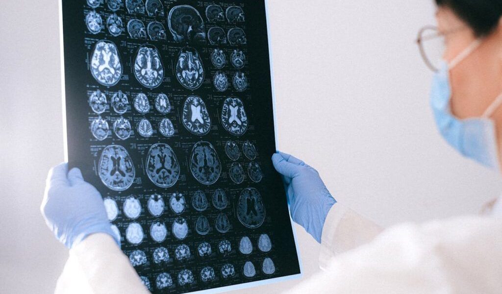 pexels-shvetsa-4226219-1024x682.jpg - StiriAlese