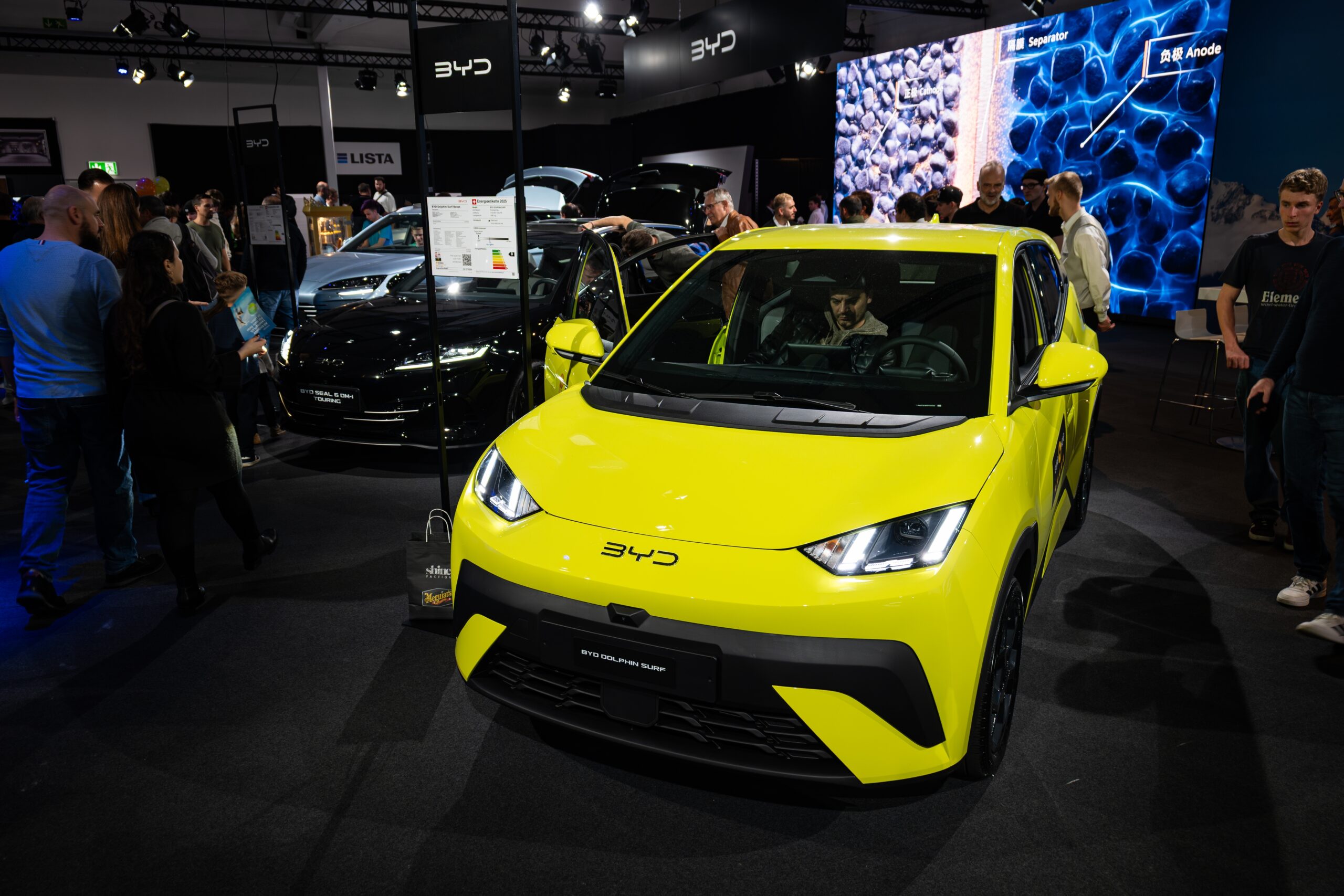 Vânzările BYD, liderul mondial în producția de vehicule electrice, înregistrează cea mai severă scădere din ultimii cinci ani