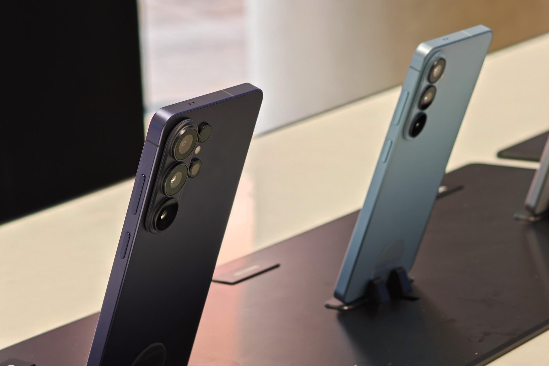 Tiberiu Dobre de la Samsung România: Smartphone-urile vor avea îmbunătățiri incremental, AI, punct de cotitură