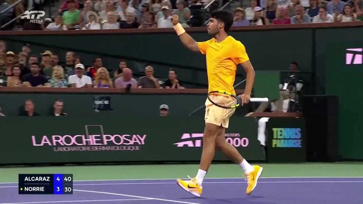 Carlos Alcaraz a reușit să își asigure prezența în semifinale la Indian Wells, după o victorie convingătoare în fața britanicului Cameron Norrie, cu scorul de 6-3, 6-4