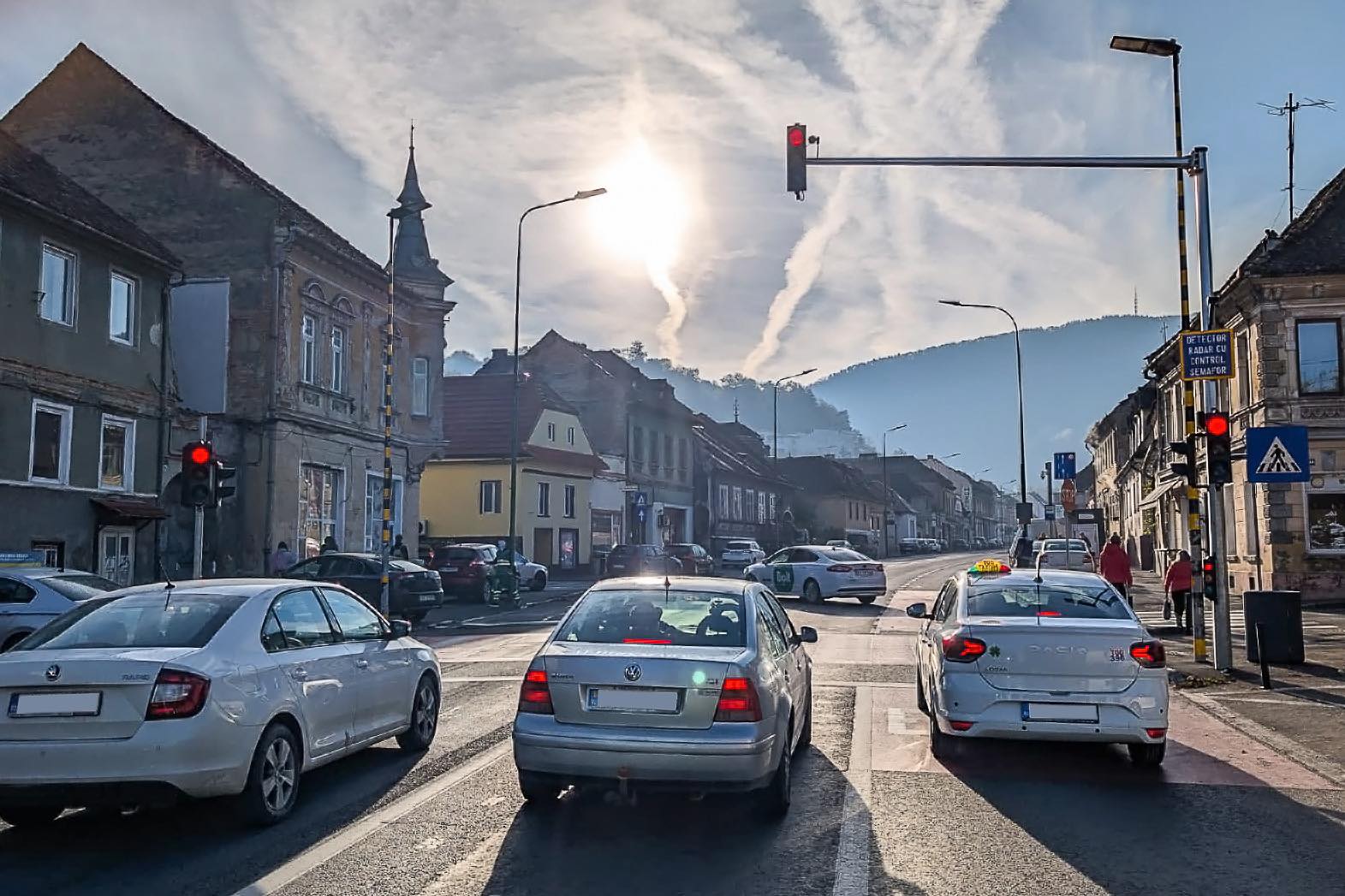 Brașovul își consolidează măsurile pentru siguranța rutieră și pentru fluidizarea traficului printr-o serie de schimbări semnificative recomandate de autorități
