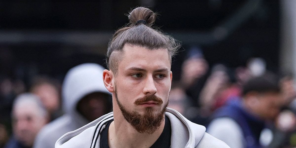 Fără Radu Drăgușin, Tottenham pierde din nou, aproape retrogradată