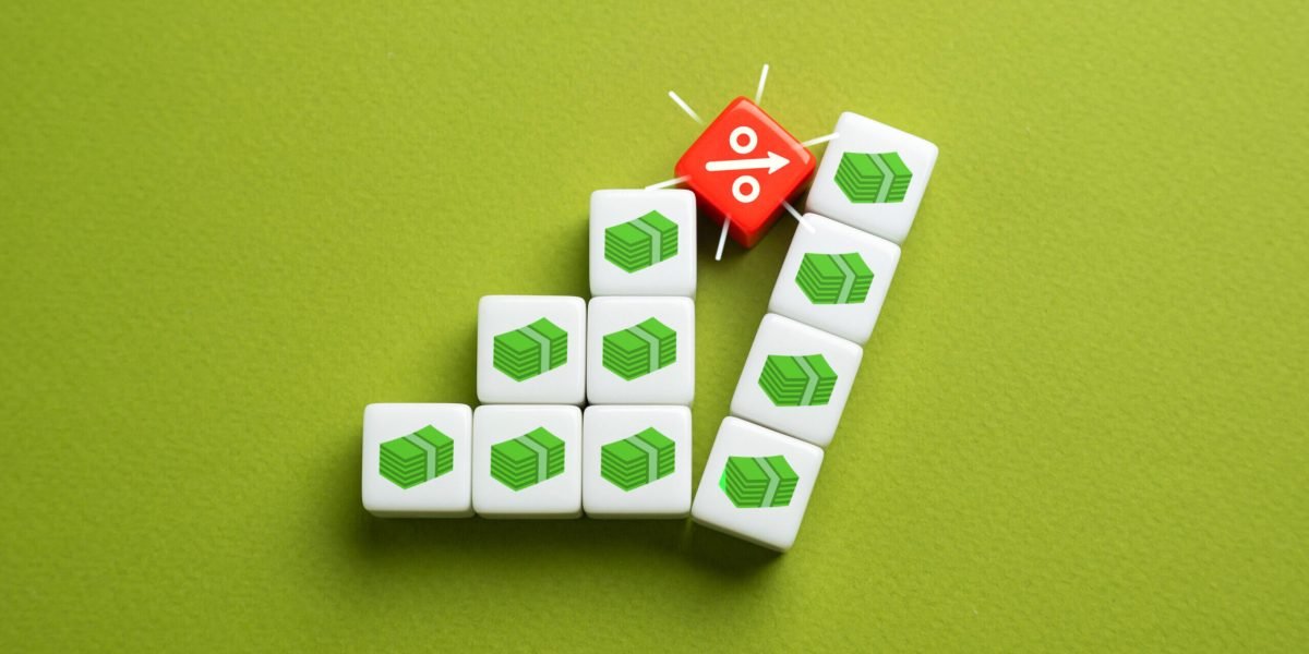 Românii vor beneficia de reducere de 25% la impozit pentru locuință, teren și autoturism