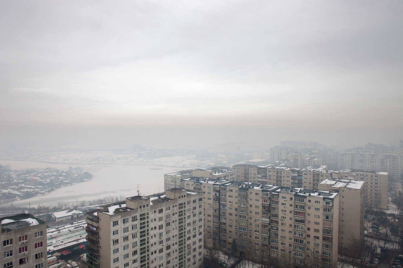 Bucureștiul, orașul cu peste două milioane de locuitori, se confruntă cu un risc seismic extrem de ridicat, fiind desemnat actualmente drept cel mai vulnerabil oraș din Europa în fața cutremurelor