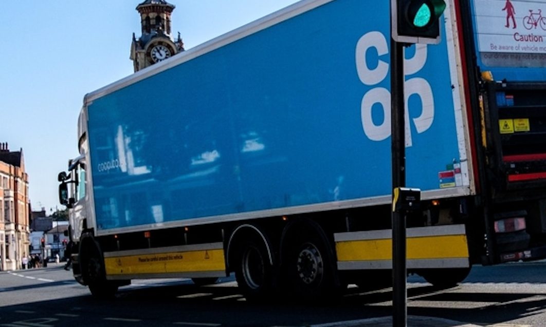 Un lanț de aprovizionare alimentar global, din ce în ce mai dependent de tehnologii digitale, se află în fața unor provocări majore pe măsură ce automatizarea și inteligența artificială încep să preia controlul deciziilor esențiale