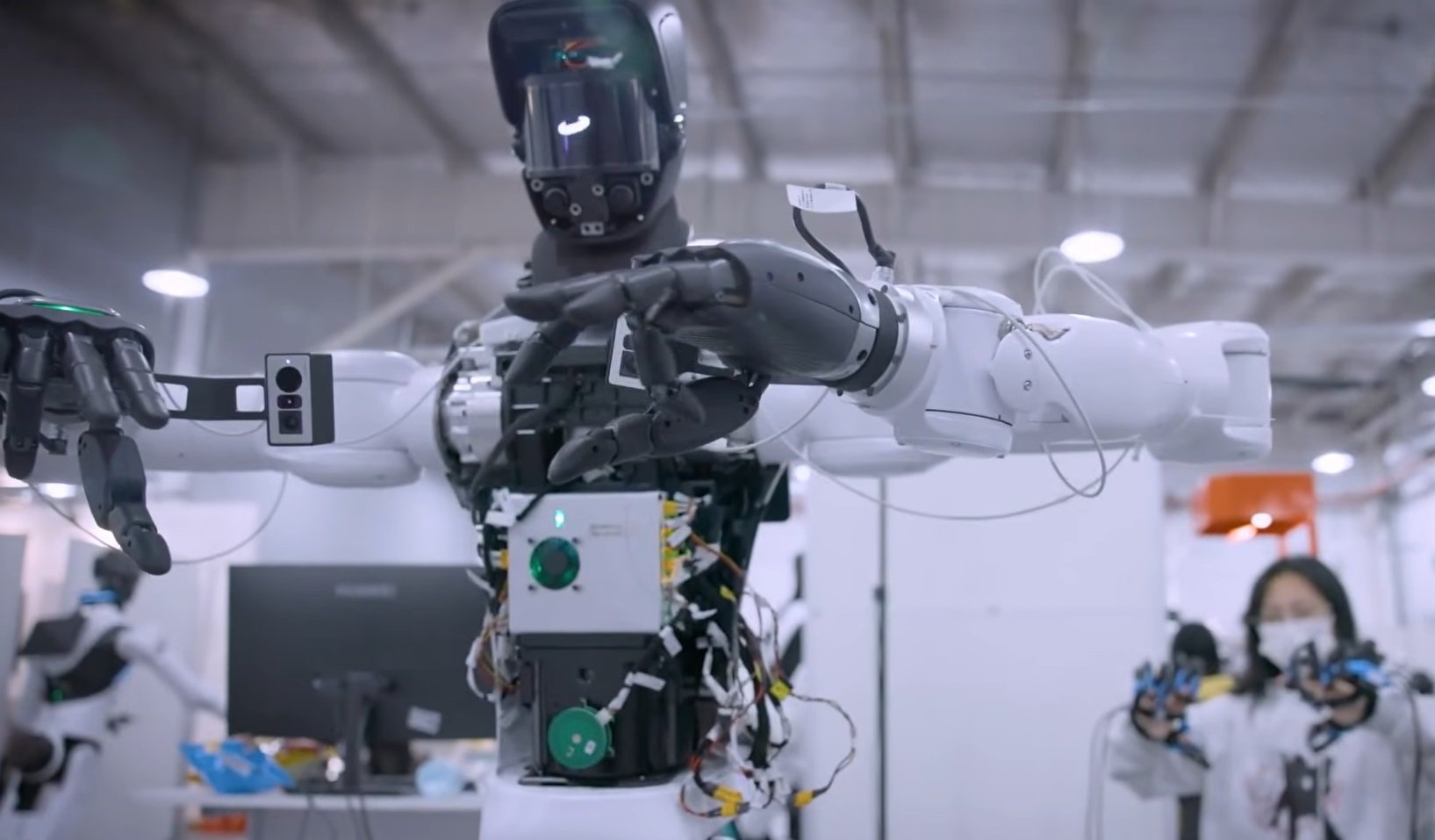 Roboți umanoizi, antrenați în China la o „școală de roboți”