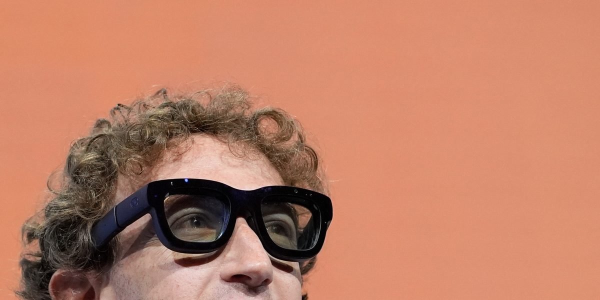 scandal-ochelari-meta.jpg - StiriAlese