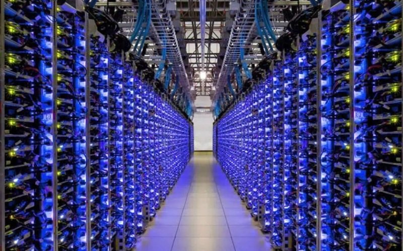 servere-cloud-guvernamental.jpg - StiriAlese