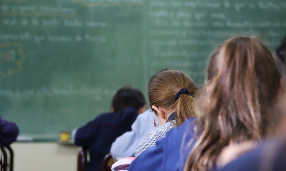 shutterstock_2374085897.jpg - StiriAlese