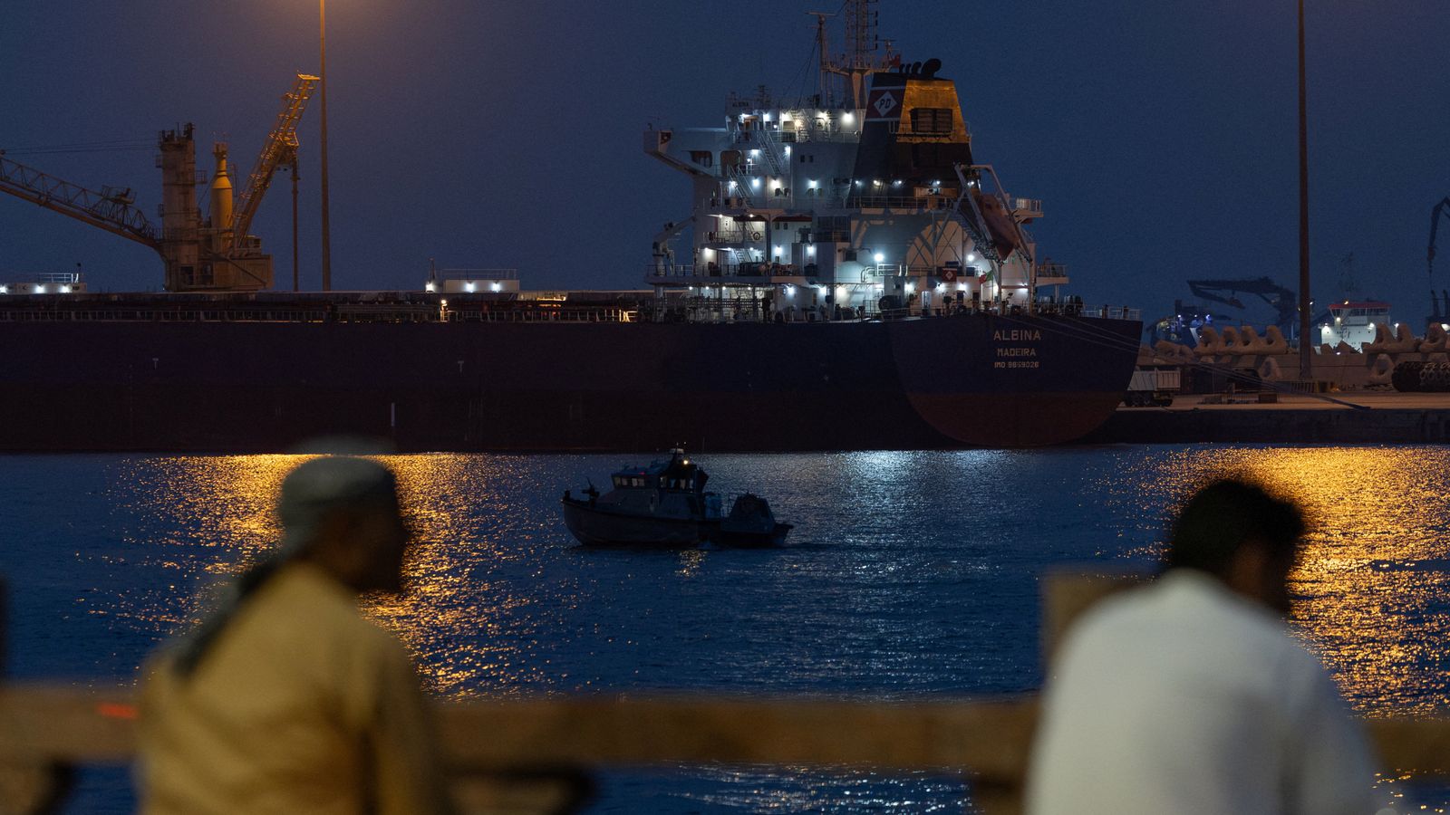 Donald Trump anunță o schimbare de poziție în politica militară a Statelor Unite în Orientul Mijlociu, afirmând că SUA ia în considerare „încheierea” conflictului cu Iranul și lăsând alte națiuni să se ocupe de criza din Strâmtoarea Hormuz