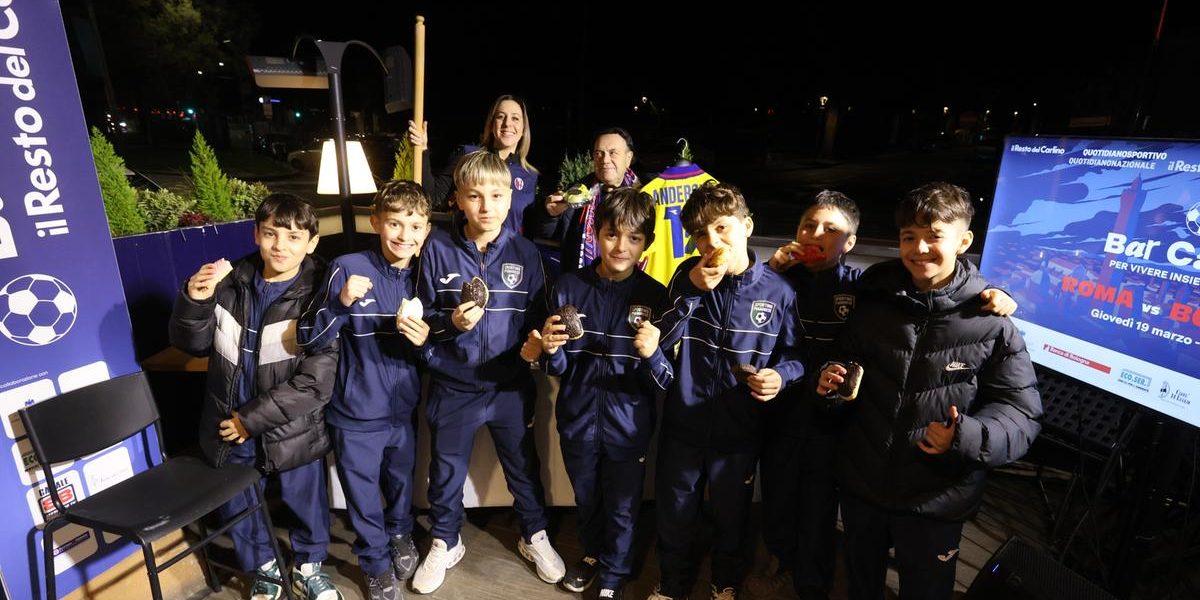 Seara stelelor: muzică și fotbal, un eveniment memorabil