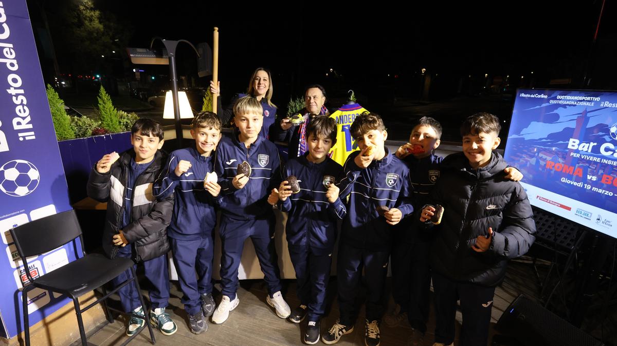 Seara stelelor: muzică și fotbal, un eveniment memorabil