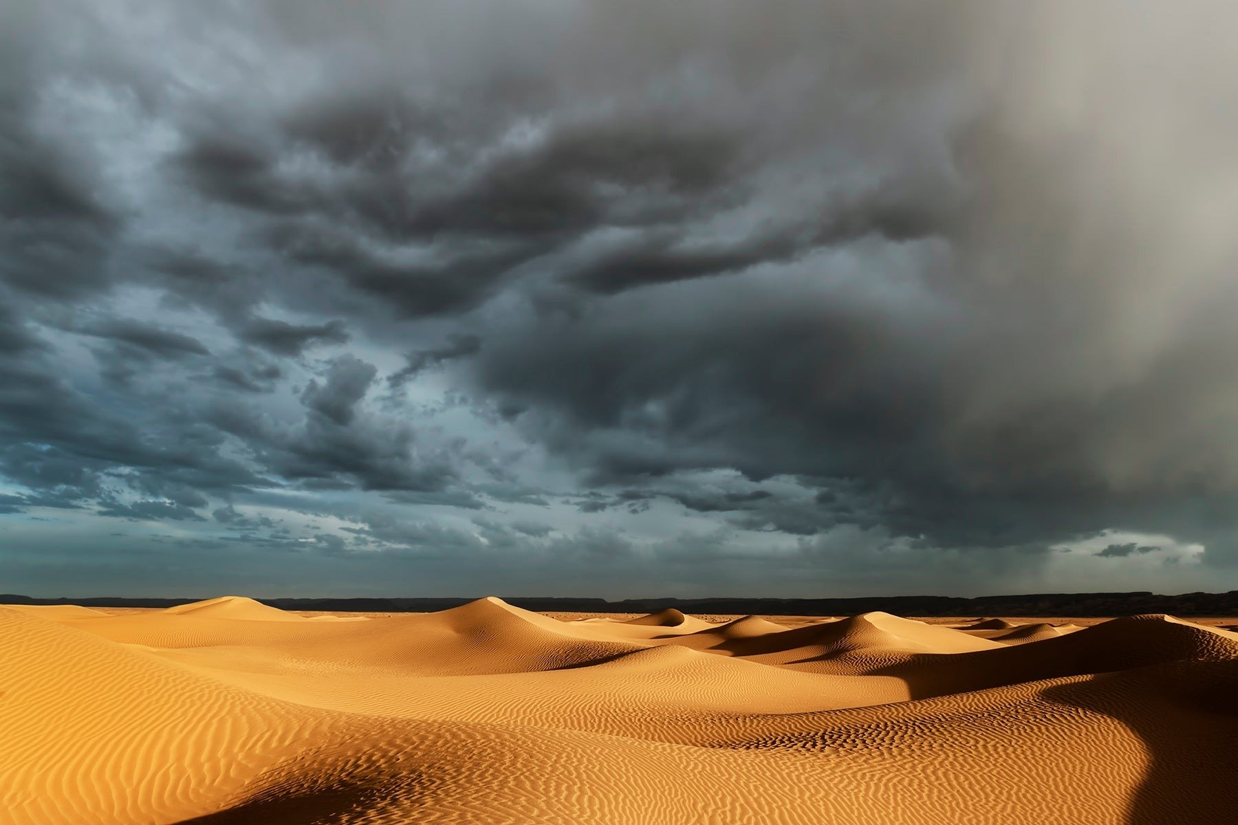 Națiune care vrea să aducă ploaia în deșert, proiect inovator de creștere a precipitațiilor cu 20%