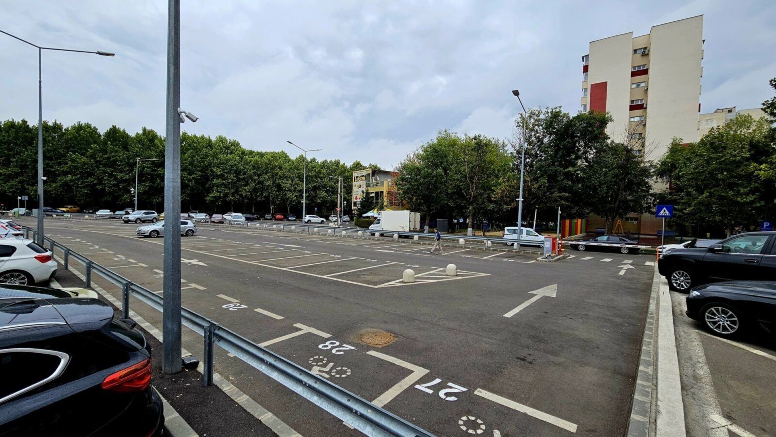 Bucureștenii din Sectorul 4 vor putea solicita restituirea taxei pentru dezvoltare urbană, după ce primarul Daniel Băluță a anunțat suspendarea acesteia începând cu anul 2026