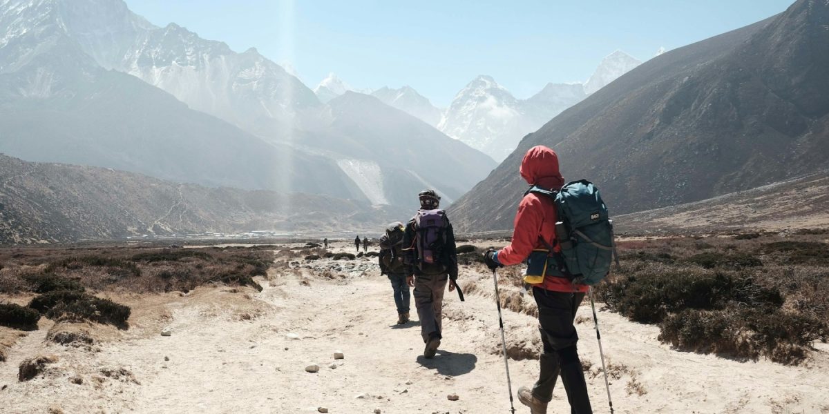 Clubul de rafting din Bihor lansează găsirea unei plăci ascunse pe Everest cu premiu „lifetime pass”