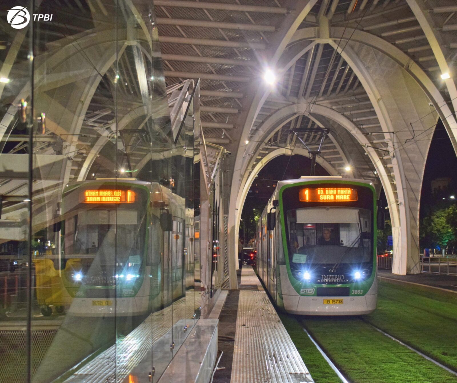 Primăria Sectorului 4 vine cu măsuri concrete pentru a sprijini cetățenii în fața creșterii prețurilor la carburanți și la transportul public, continuând însă controversele legate de modul de distribuție a acestor ajutoare