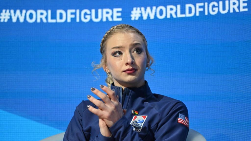 Amber Glenn, In schimb, Brad Pierzchala, acuzată de deturnare.