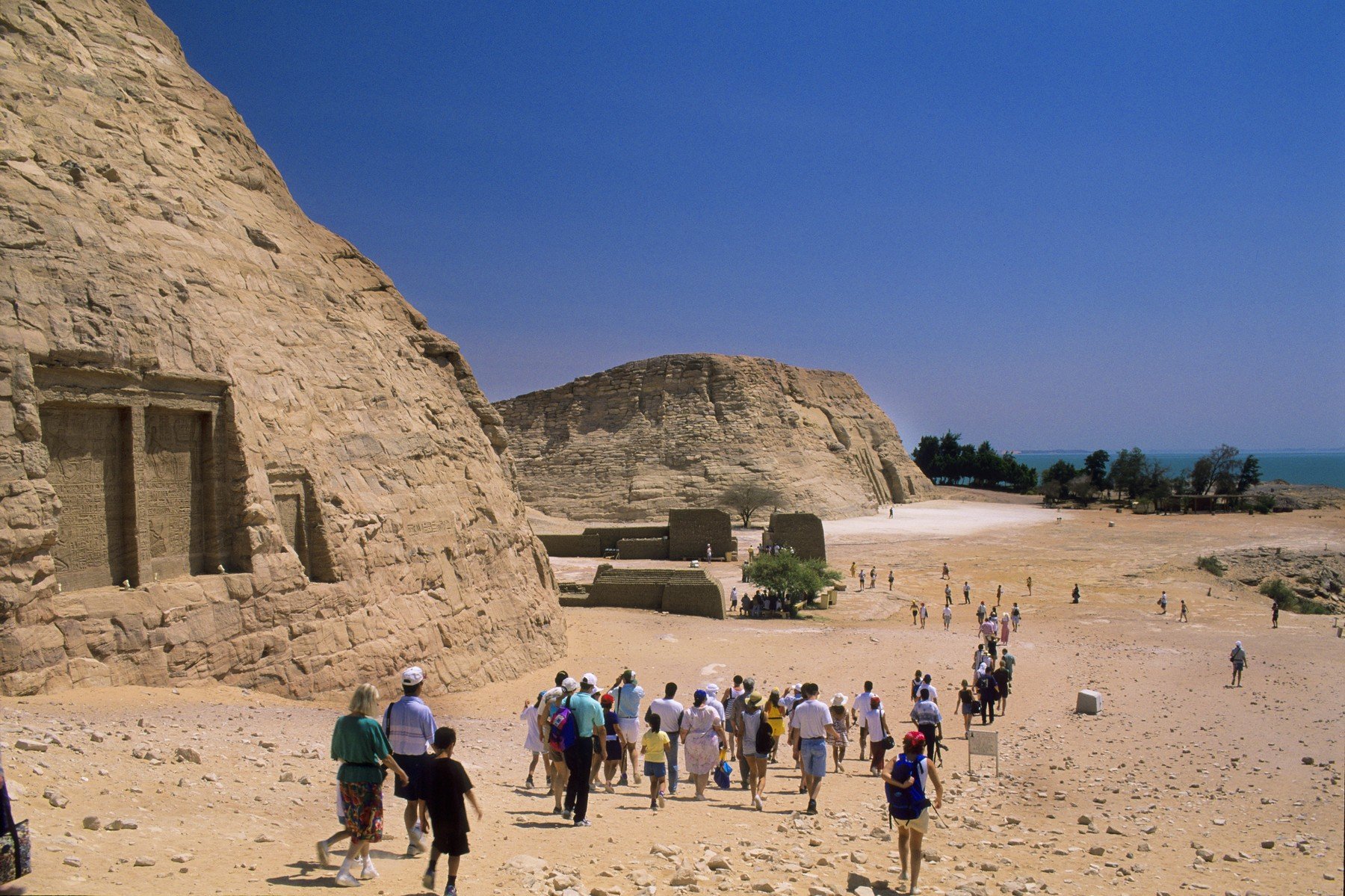 Românii care plănuiesc să călătorească în Egipt trebuie să fie cu mult mai vigilenți în această perioadă, în condițiile în care autoritățile române au emis avertizări de călătorie și sfaturi de maximă precauție