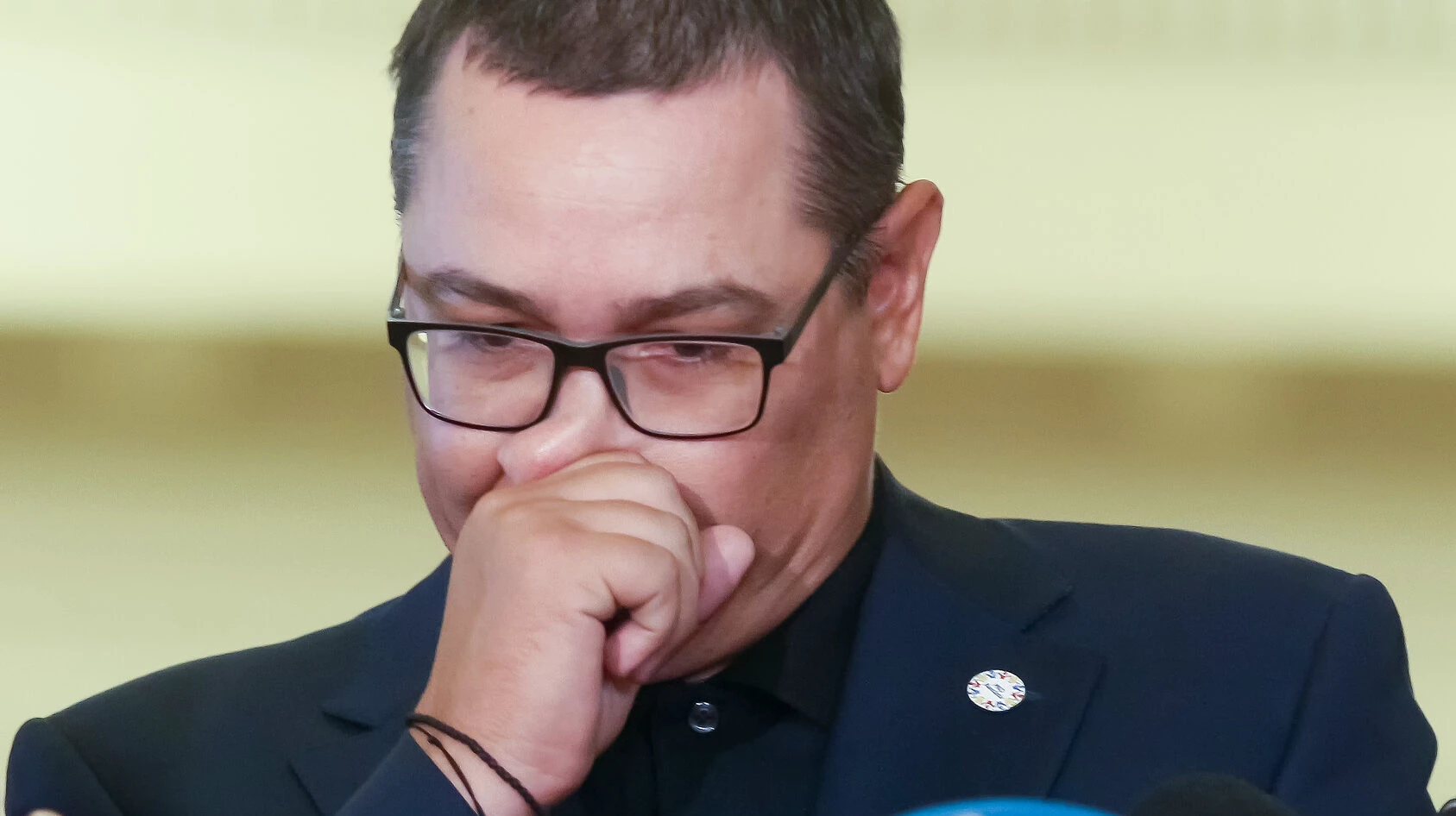 Fiica fostului premier Victor Ponta nu a avut prioritate la zborul de evacuare din zona conflictuală din Orientul Mijlociu, conform declarațiilor oficiale ale autorităților române