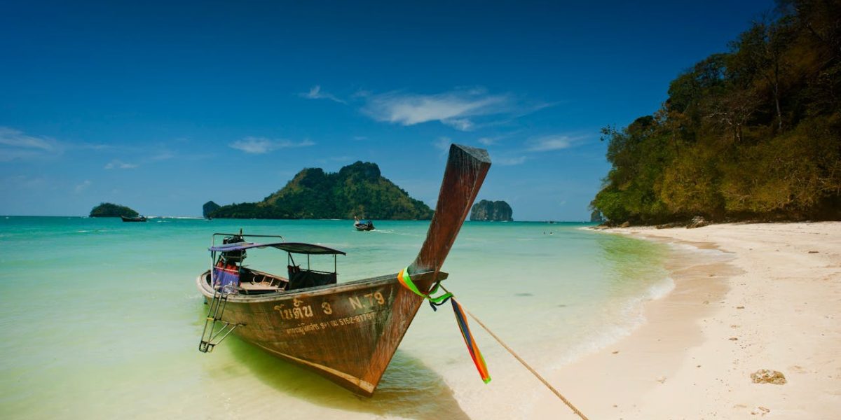 zf-ro-cat-costa-cu-adevarat-o-vacanta-in-thailanda.jpg - StiriAlese