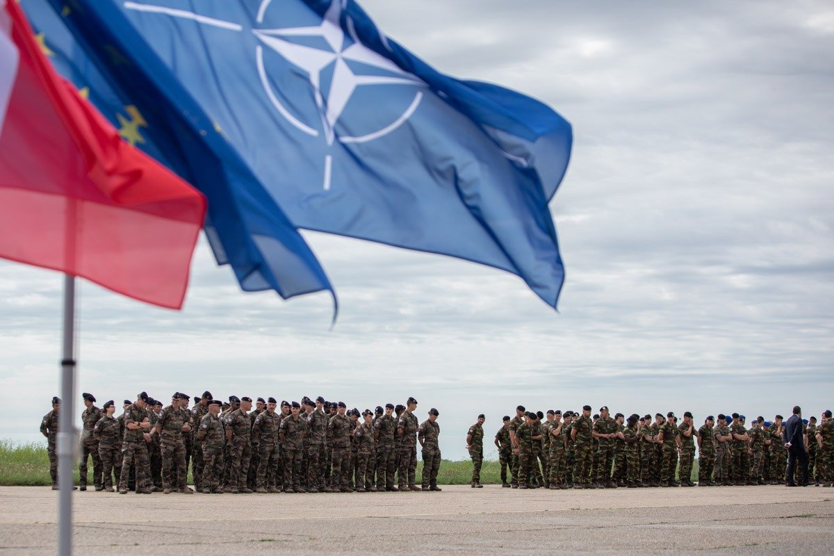 România marchează 22 de ani de aderare la NATO, într-un context de stabilitate și consolidare a securității naționale, context în care premierul Ilie Bolojan a transmis un mesaj de solidaritate și încredere