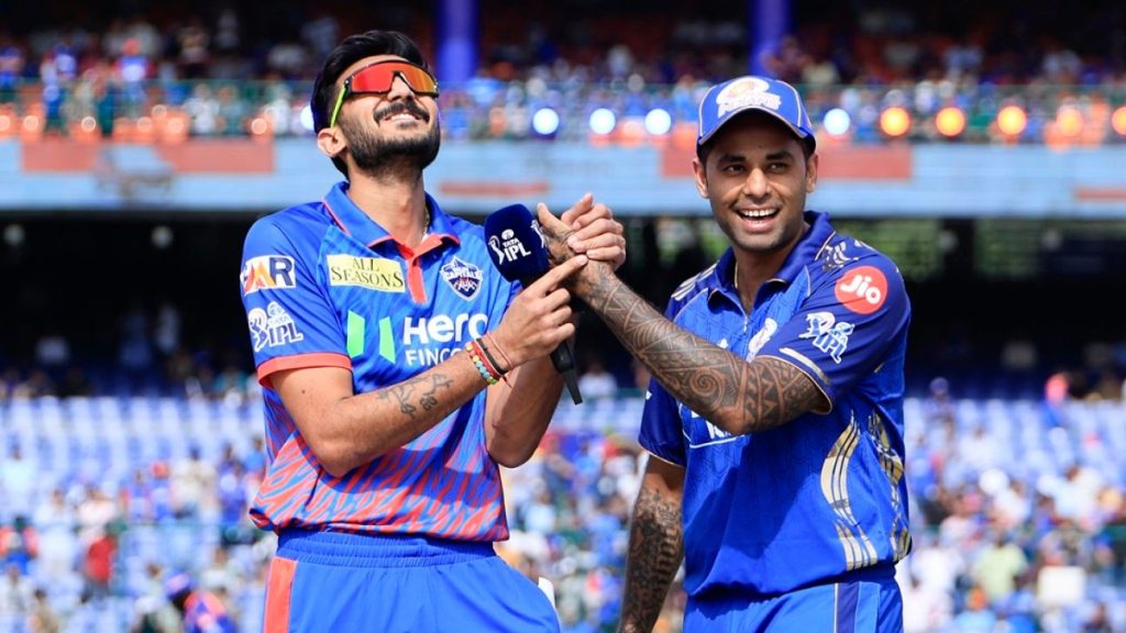 Delhi Capitals a decis să berbească primul la meciul împotriva Mumbai Indians, la stadionul Arun Jaitley din New Delhi Capitanul echipei Delhi Capitals, Axar Patel, a câștigat aruncarea de monedă și a optat pentru lovirea primului, în partida disputată contra Mumbai Indians, pe stadionul Arun Jaitley din New Delhi
