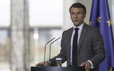 Macron lovește: Lege dură contra amestecului străin în alegeri