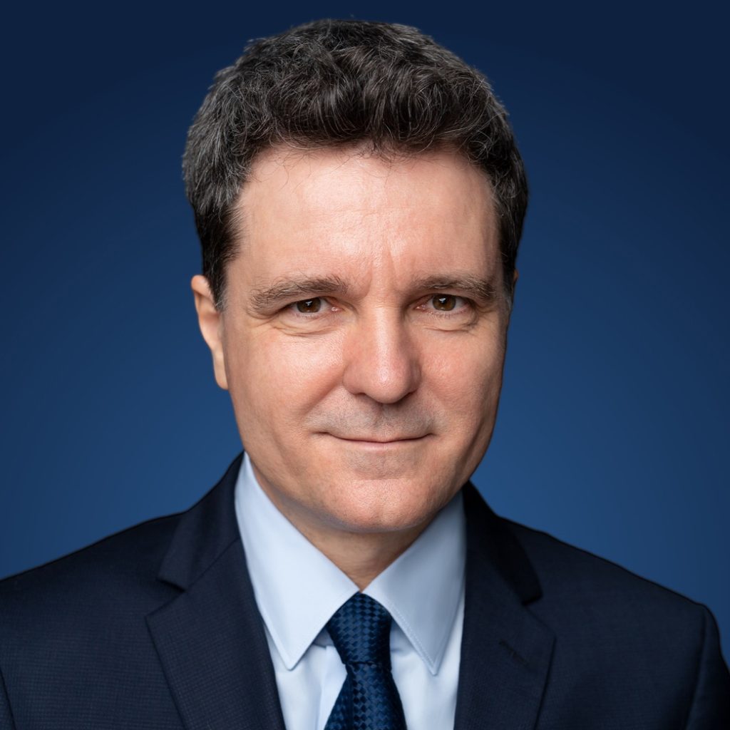 Nicuşor Dan: Criza politică bate la ușă, primarul vrea rol de mediator