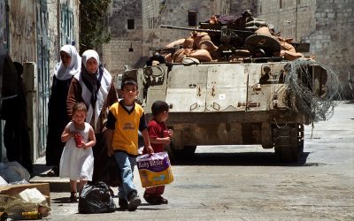 Războiul din Gaza: Femeile conduc zeci de mii de gospodării, după pierderea soților