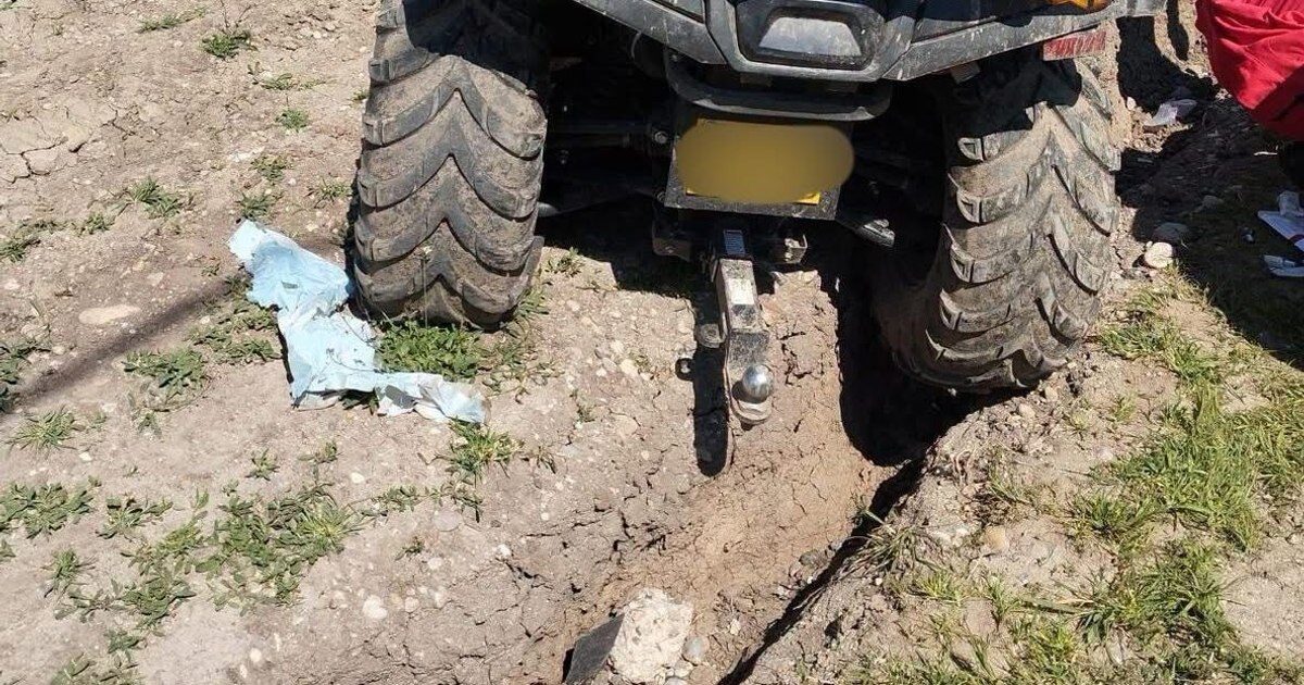 Adolescent de 13 ani, mort în Dolj, după ce s-a răsturnat cu un ATV furat