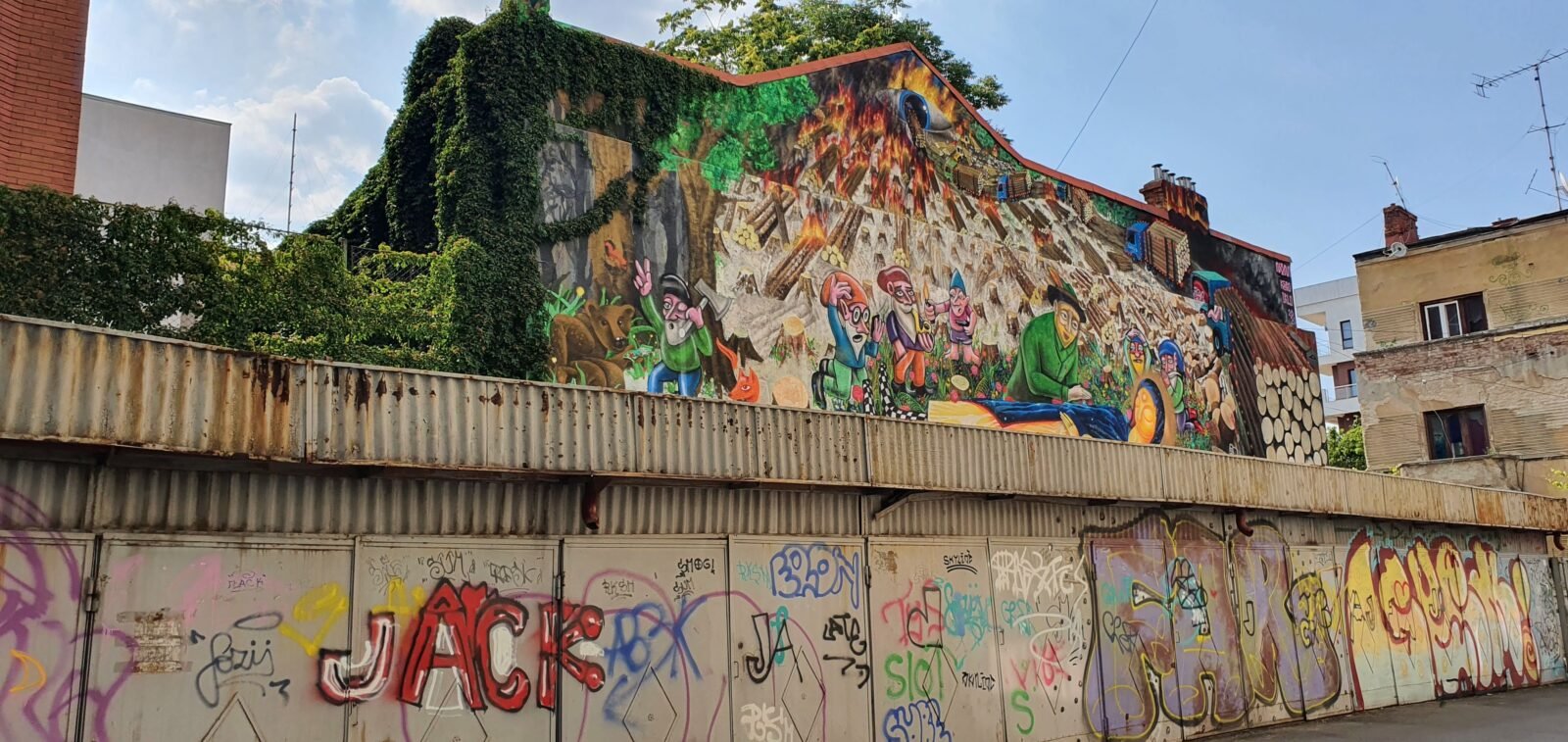 Primăvara pornește cu agitație în peisajul cultural bucureștean, marcând noi evenimente și decizii ce pot modela în continuare scena artistică și socială a orașului