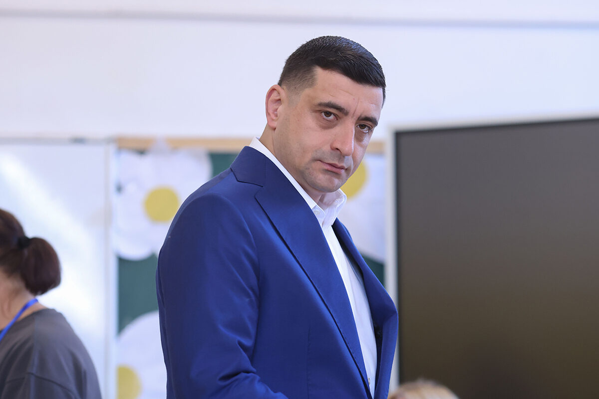 Simion, apariție-surpriză la reuniunea PSD din Timișoara