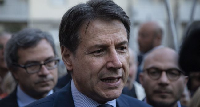 Iran critică dur sancțiunile SUA și taxează profiturile excesive ale Italiei