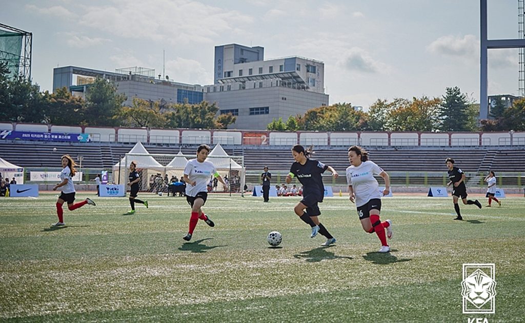 Coreea de Sud: Asociația de Fotbal lansează proiectul „Kick Kitaka Girls”