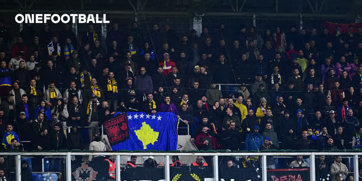 Fanii chefi cu ceai gratuit înainte de meciul decisiv la Cupa Mondială