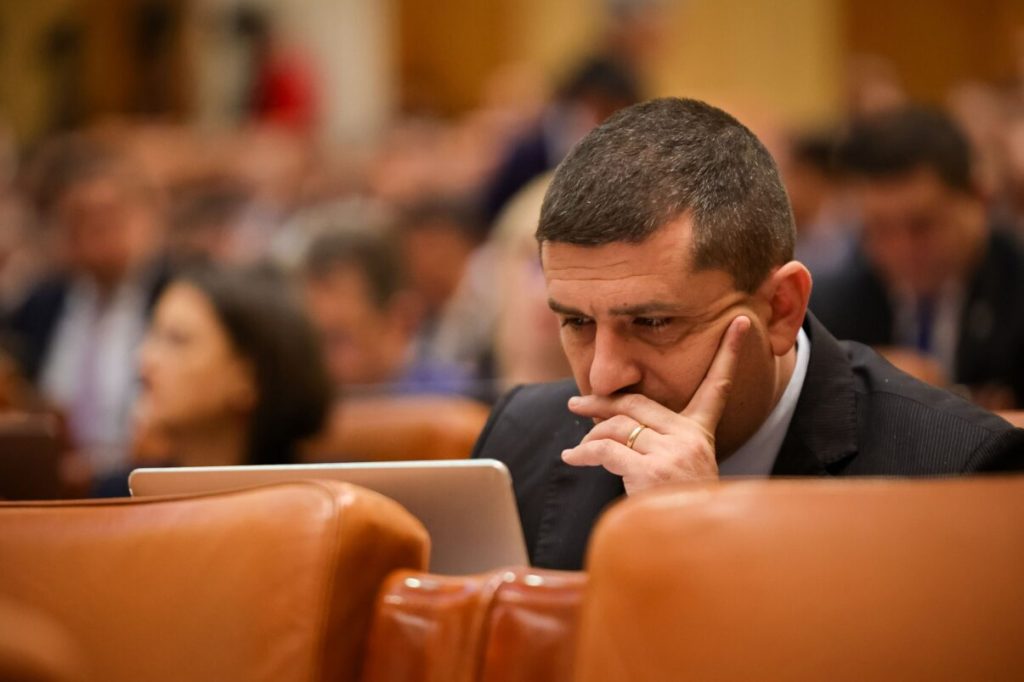 Miruță (USR) acuză PSD de șantaj: „Suntem pregătiți de anticipate”