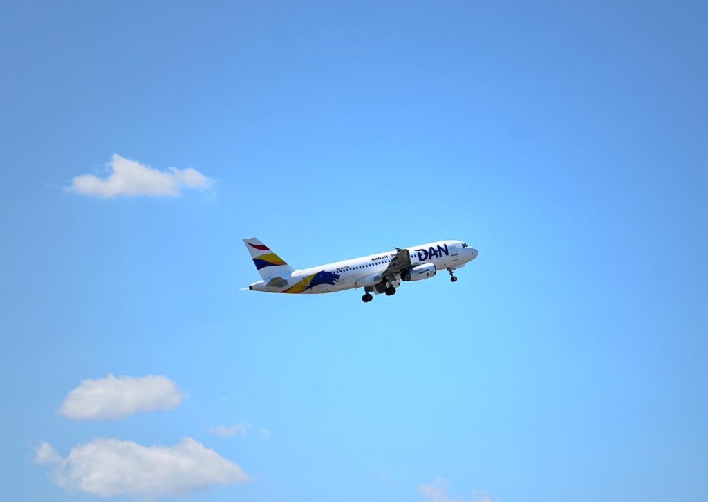 Dan Air lansează 4 zboruri noi din iulie, de pe Aeroportul Henri Coandă