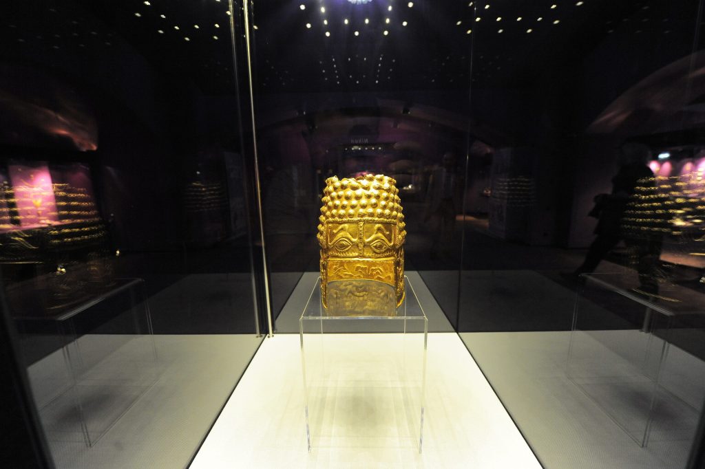 Cât plătești să vezi coiful de la Coțofenești la Muzeul Național de Istorie?