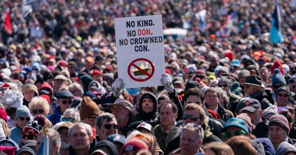 Milioane de americani protestează împotriva lui Donald Trump: val de furie „No Kings”