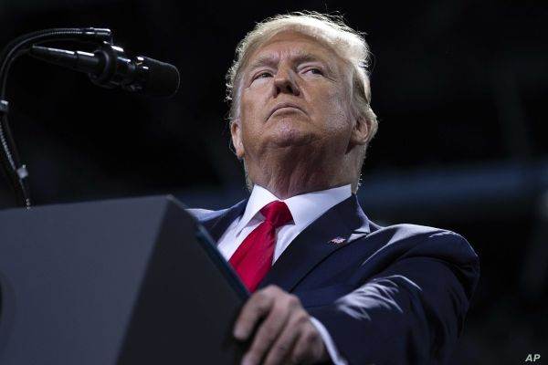 Trump: Petroliere goale spre SUA pentru a încărca aurul negru american