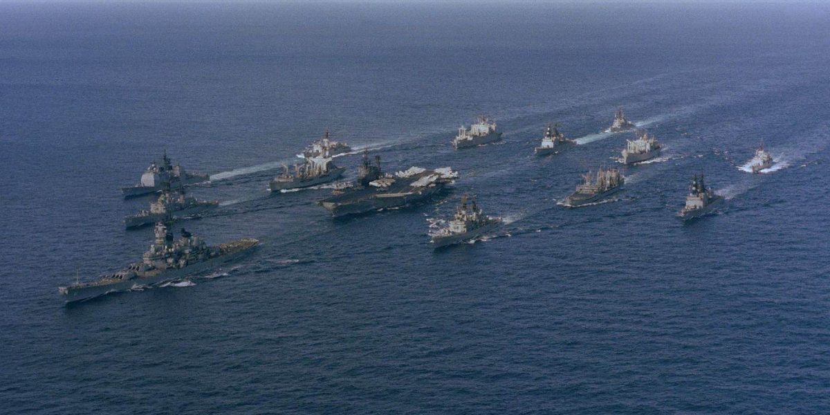 Avertisment la Ormuz: Flota SUA, în trecere prin strâmtoare