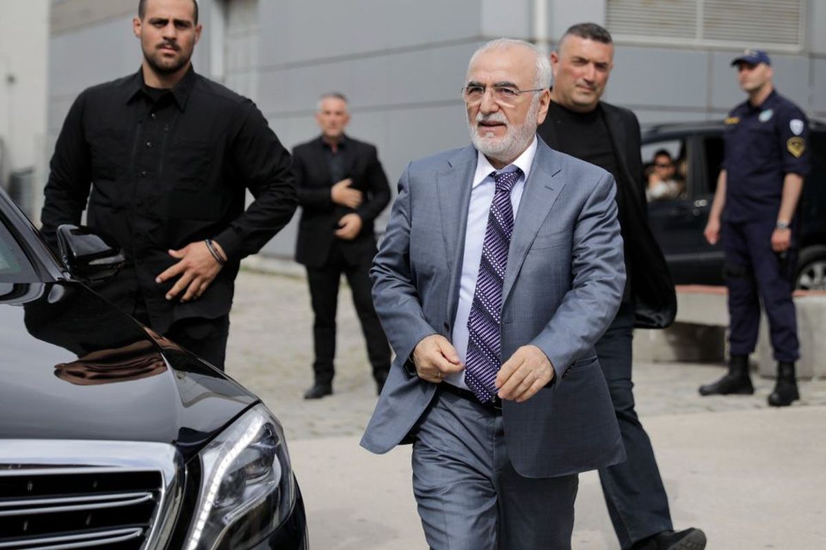 Savvidis, generos cu Răzvan Lucescu: 8 milioane euro pentru vise