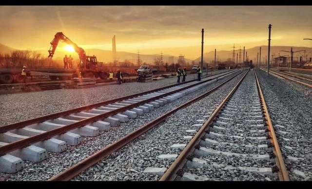 Accident TERIBIL la Constanța: O femeie a murit, trenurile blocate!