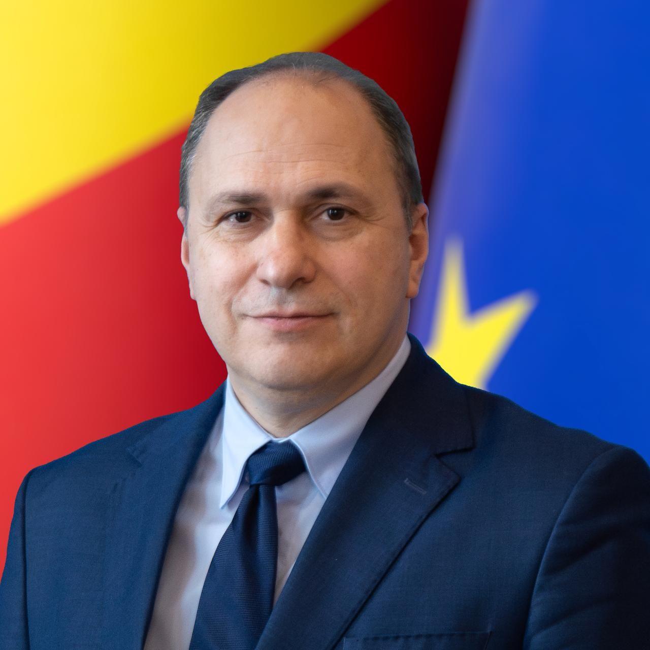 Ministrul Educației, Mihai Dimian, încurcă Bacul: Nu știe media de promovare
