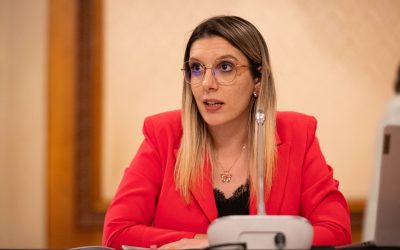 Cirk și populism: Cum ajung MARI lideri precum Donald Trump să manipuleze